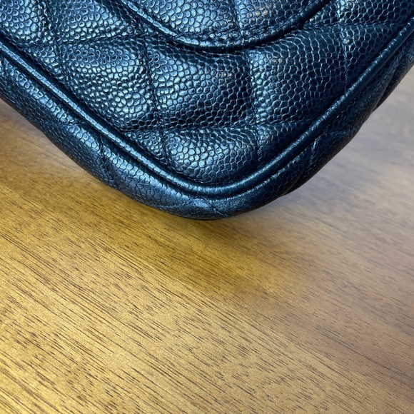 Auth Classic Chanel Black Caviar Hobo Chain Gold HW Handbag Pochette - Picture 15 of 16